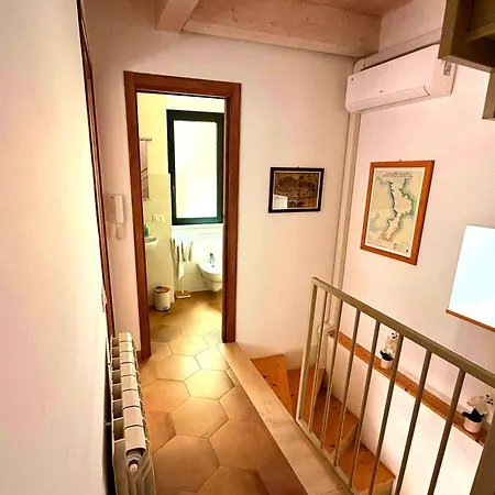Charming 3-story With Full Kitchen, 3 Baths And Minutes To The Vakantiehuis *