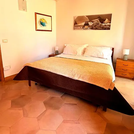 Charming 3-story With Full Kitchen, 3 Baths And Minutes To The Vakantiehuis